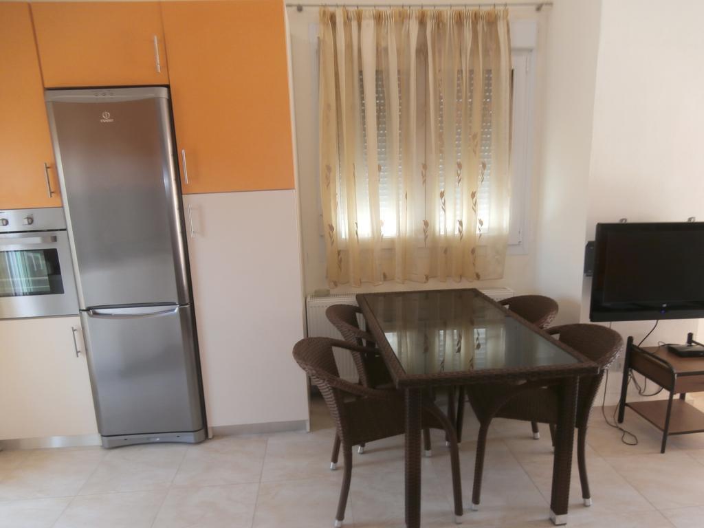 Dimitrios Apartments Sotirítsa エクステリア 写真