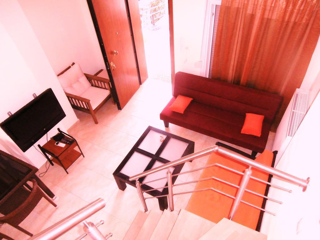 Dimitrios Apartments Sotirítsa エクステリア 写真